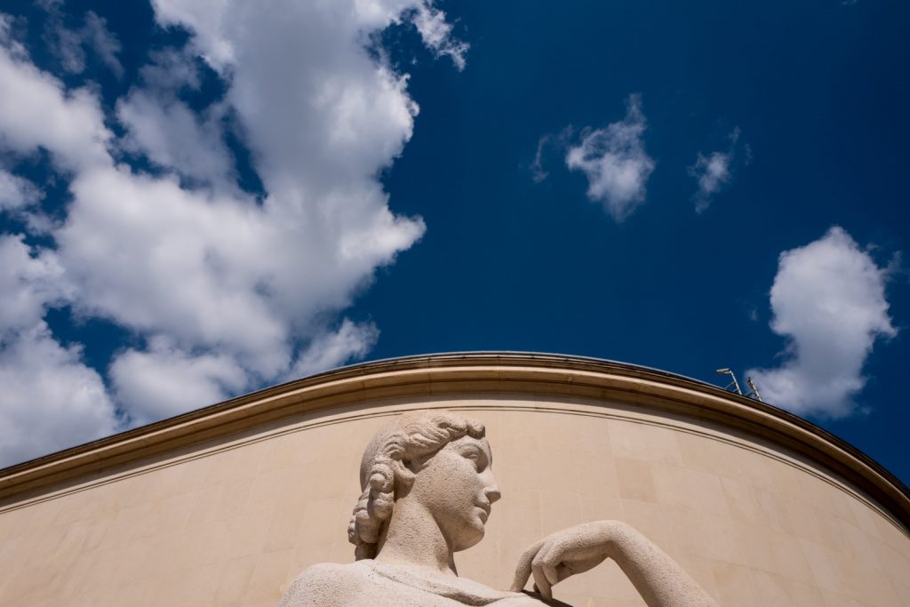 outside of the "palais de tokyo" with leica q